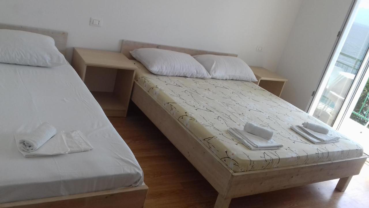 Apartmani M&M Brist Zewnętrze zdjęcie